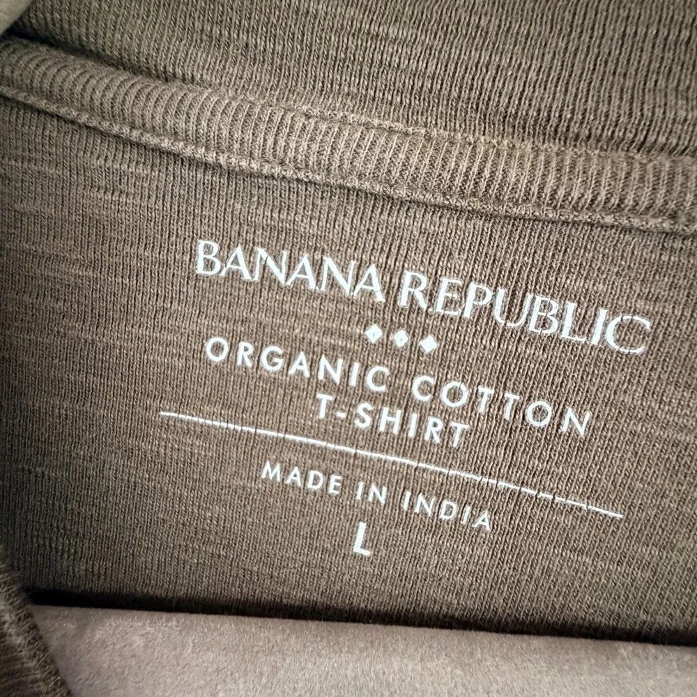 Banana Republic Pocket Tee Mens Large Brown Organic Cotton Minimalist Old Money